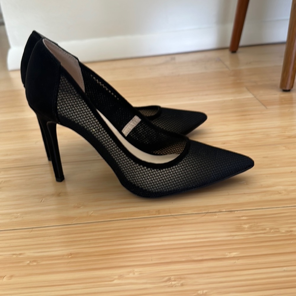 NWOT Jessica Simpson Mesh Pumps